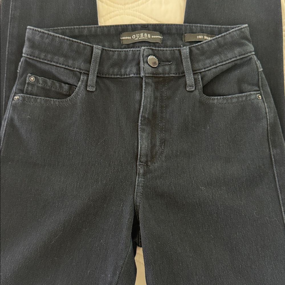 Guess Los Angeles 1981 skinny jeans in excellent condition